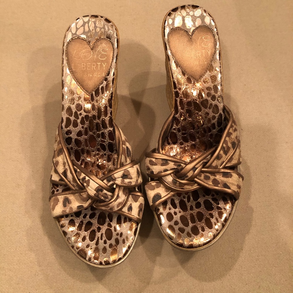 Super cute wedge shoes